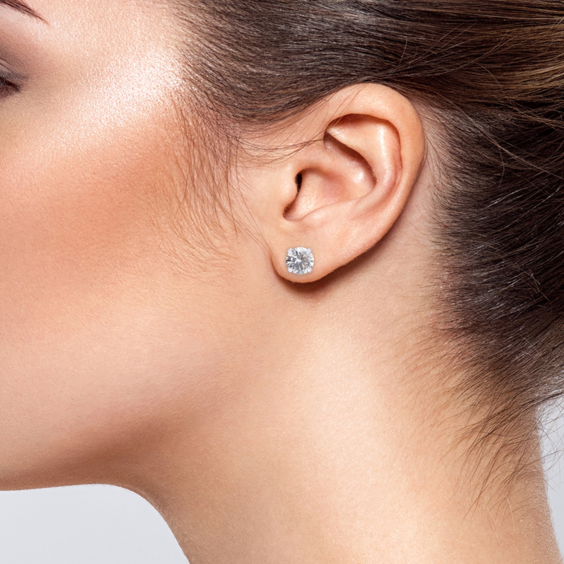 8 mm Diamond Lustre Studds