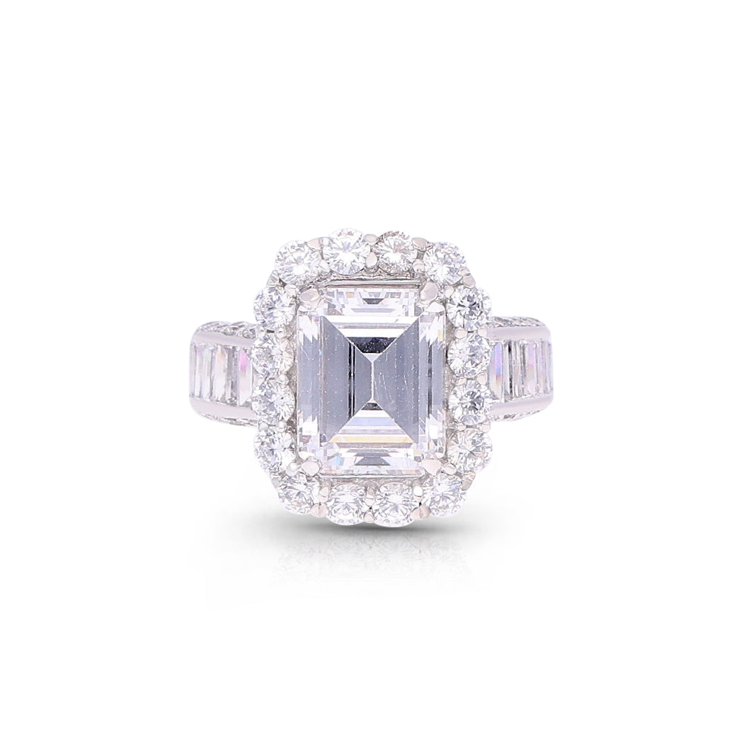 Brillio Crest Ring