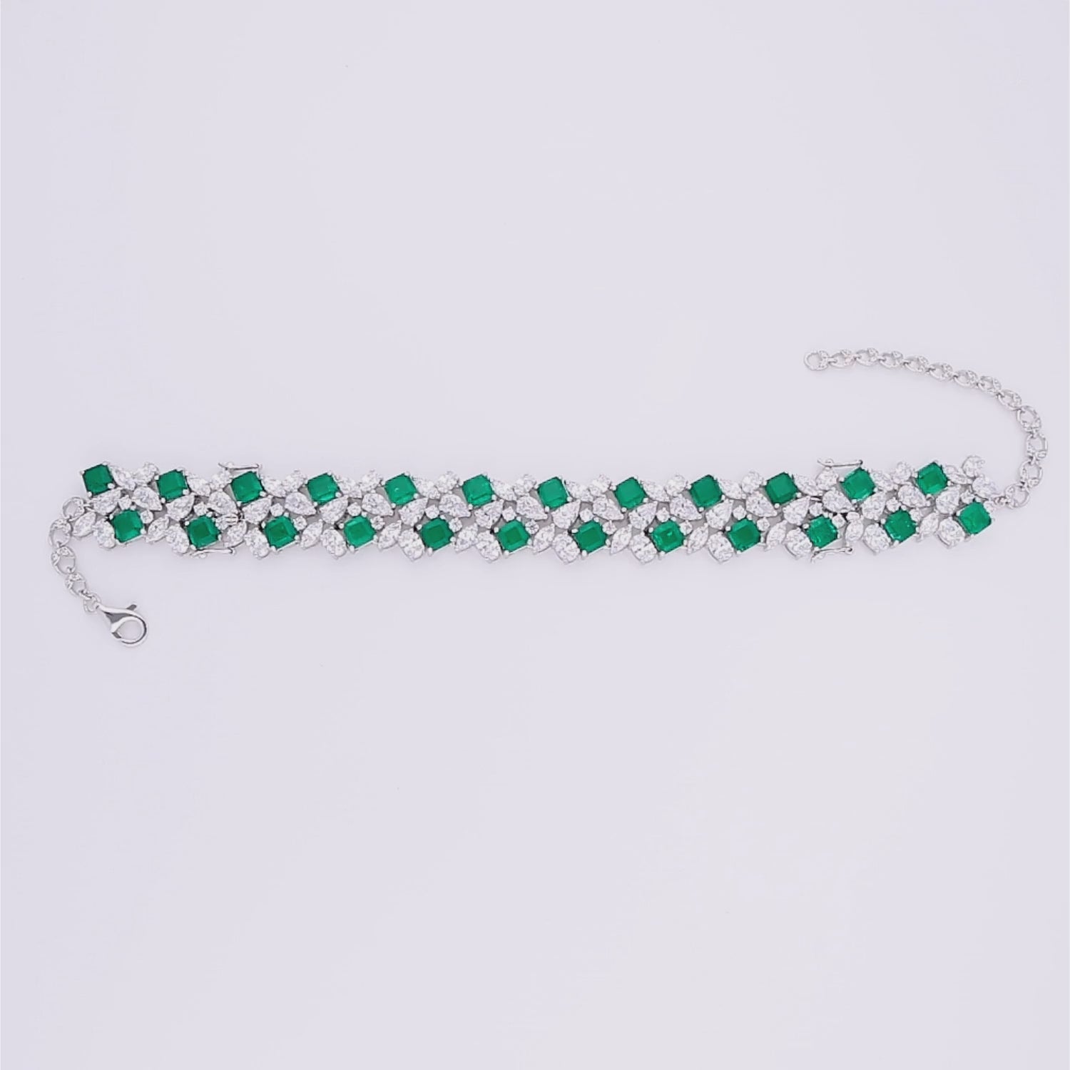 Emerald Glimer Bracelet Cum Choker