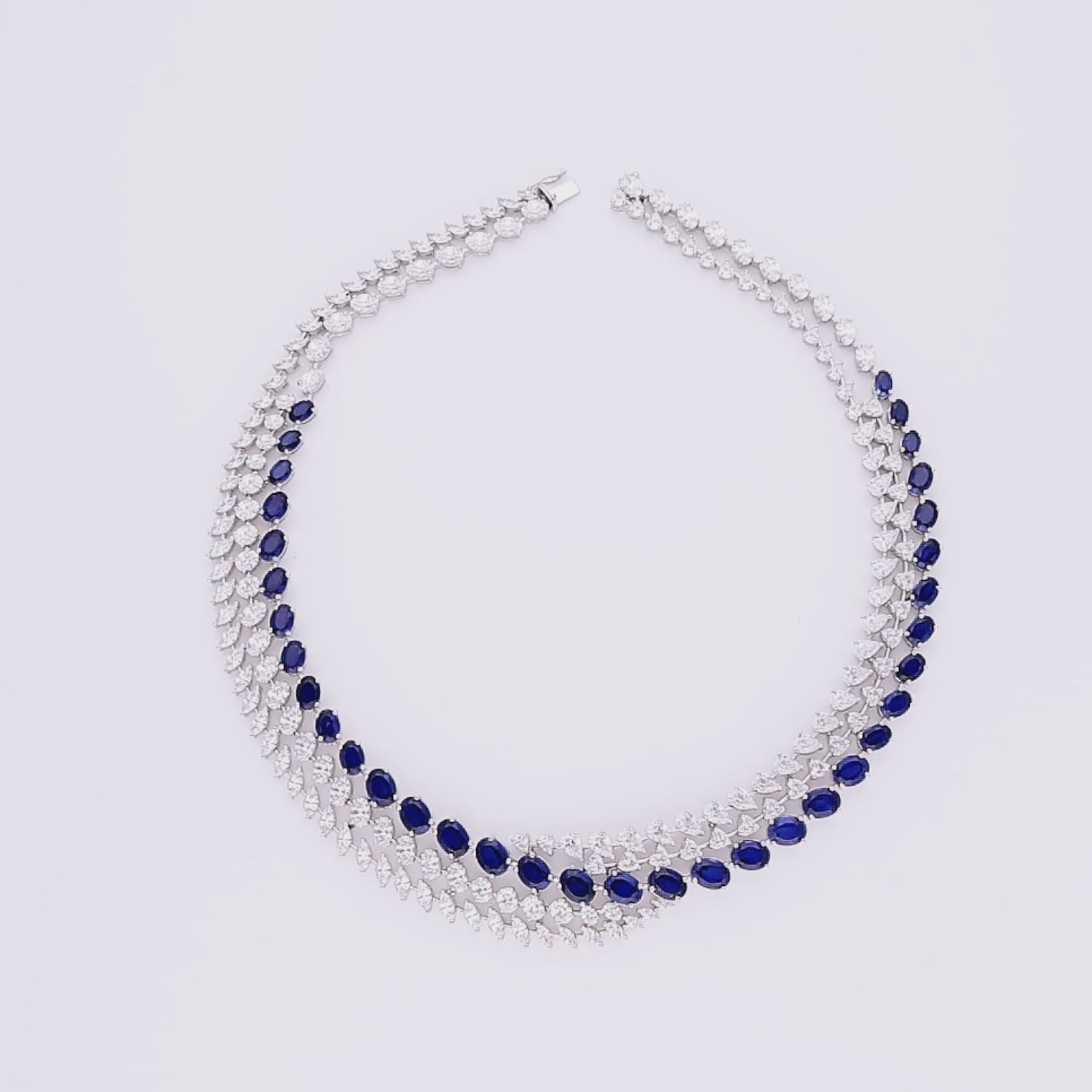 Noctura Bloom Necklace