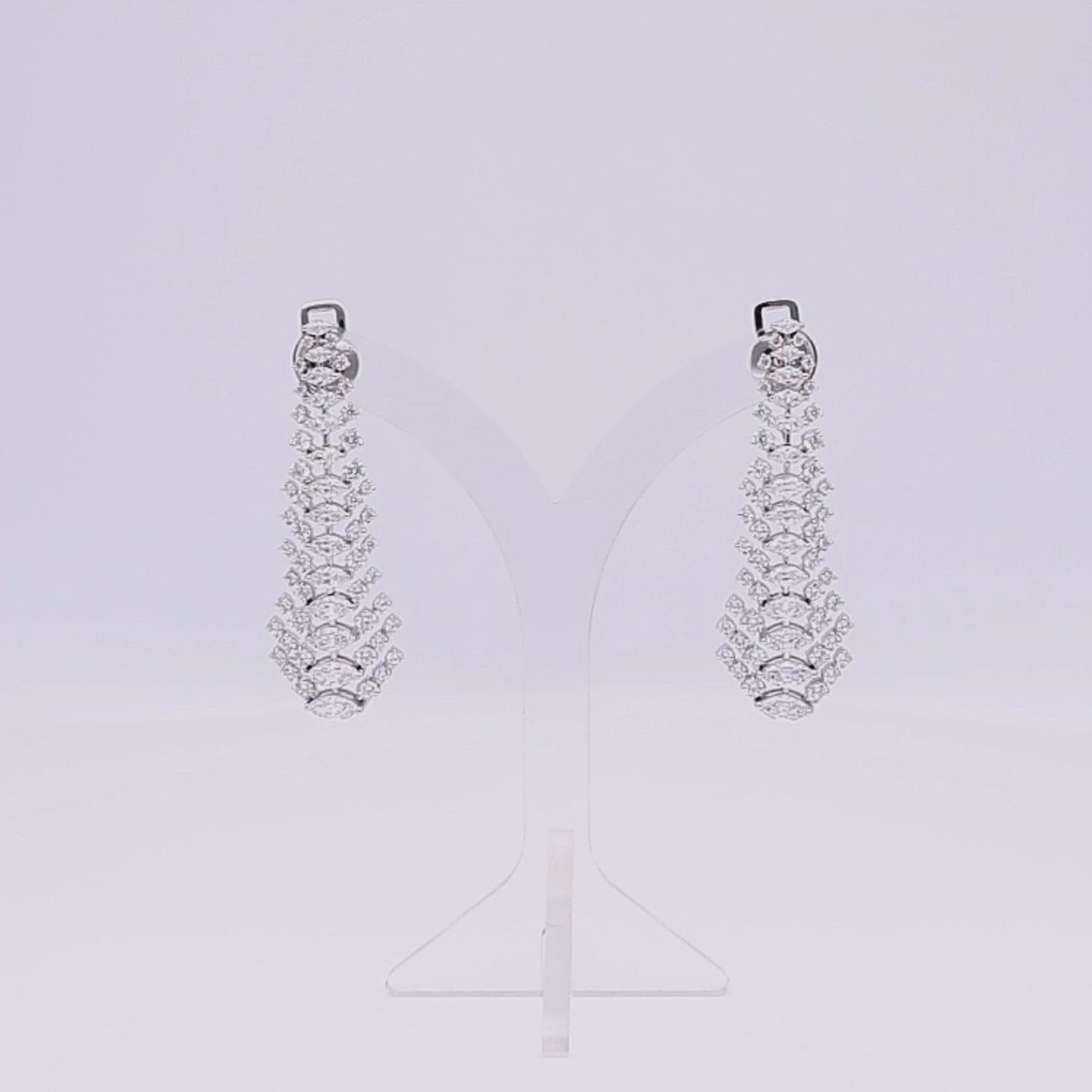 White Majesty Earrings