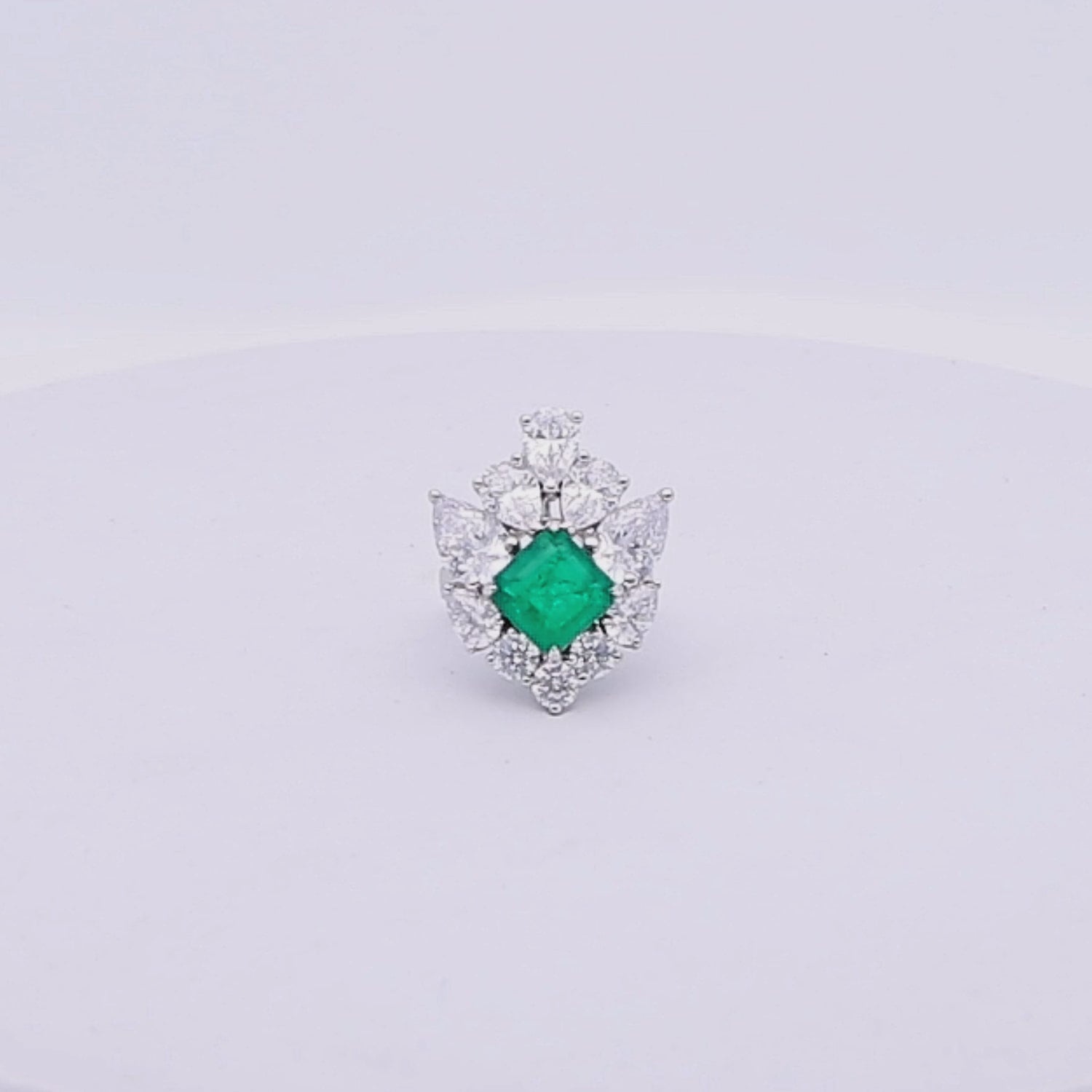 Luminous Laurel Ring