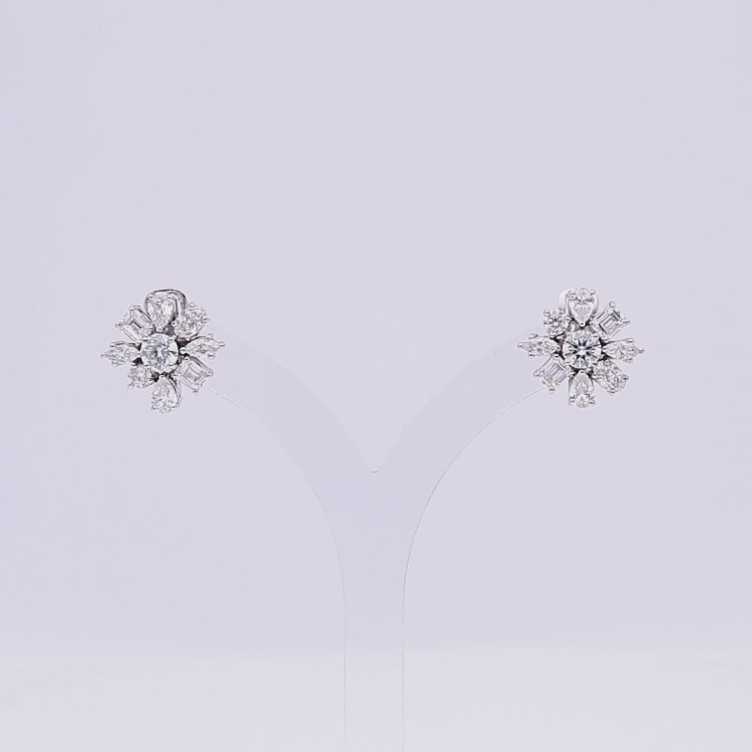 Fancycut Diamond Echo Cluster